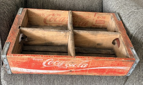Coca cola red - wood, case